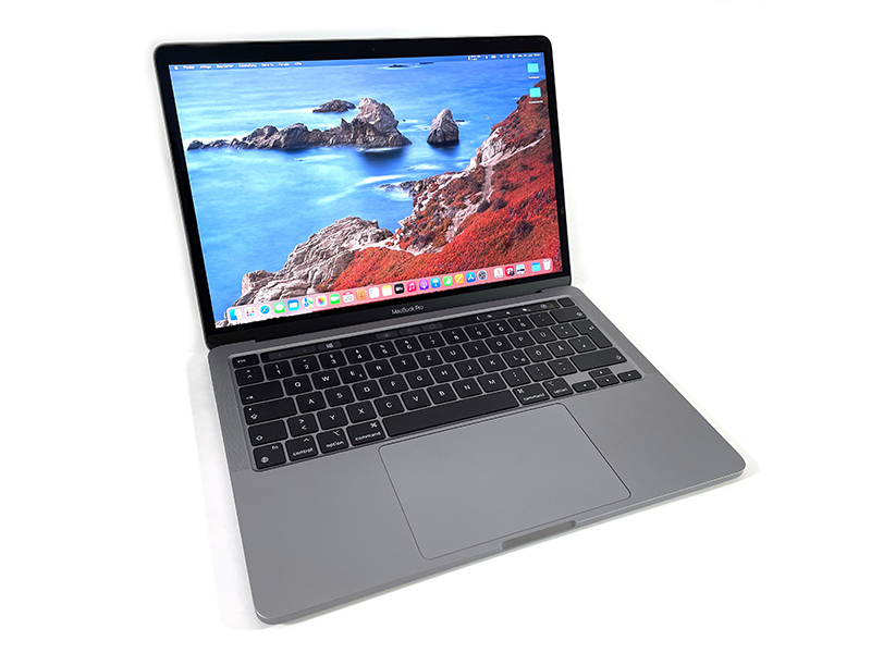 Ngoại hình MacBook Pro M2 2022 không thay đổi so với M1